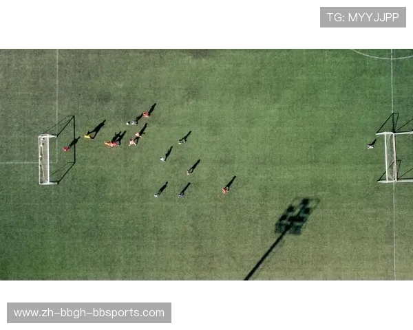 足球虫洞穿越概念在足球虚拟训练场景设计中的创新应用